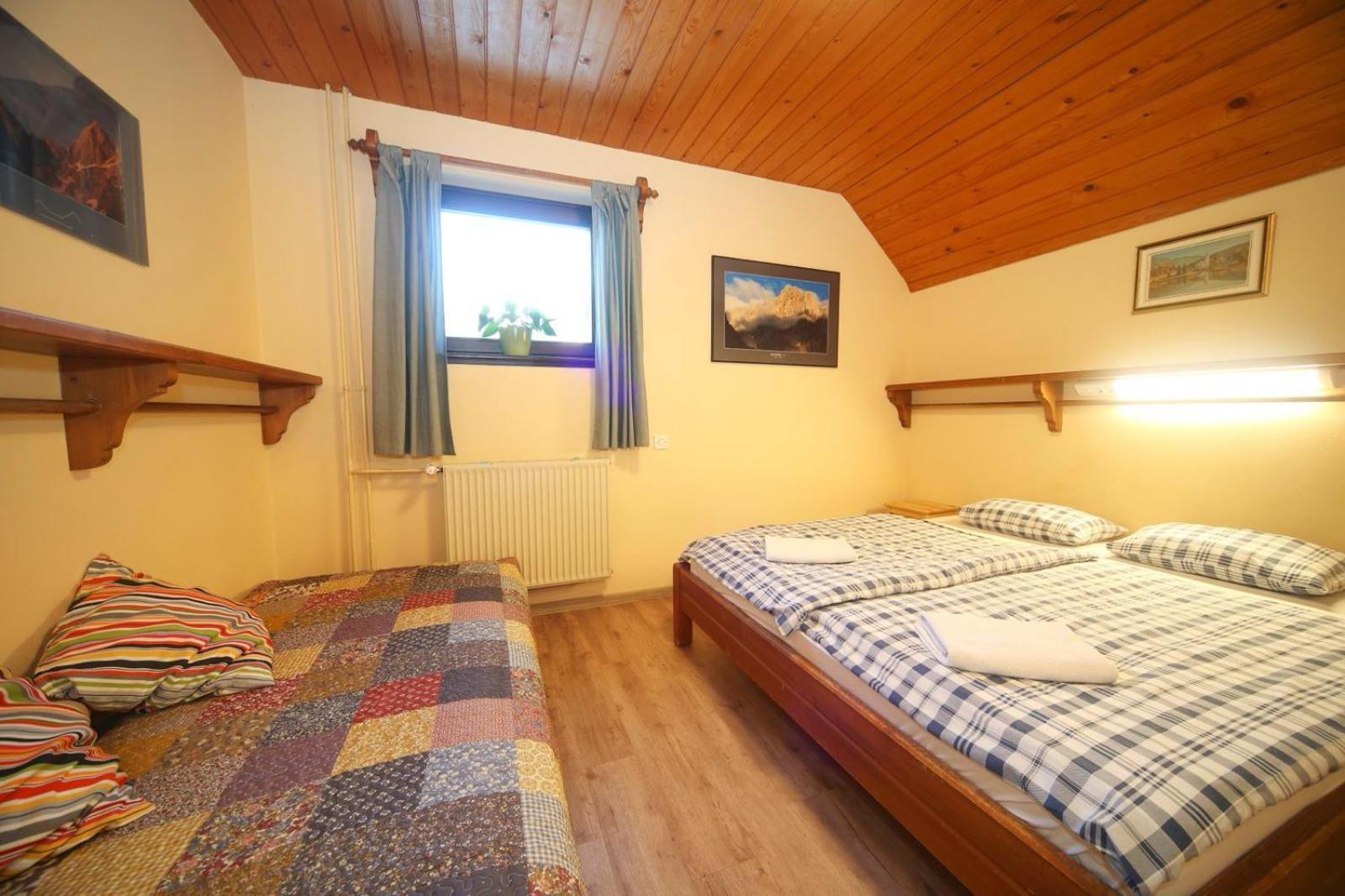 Planinska Koca Na Gozdu Hotel Kranjska Gora Buitenkant foto