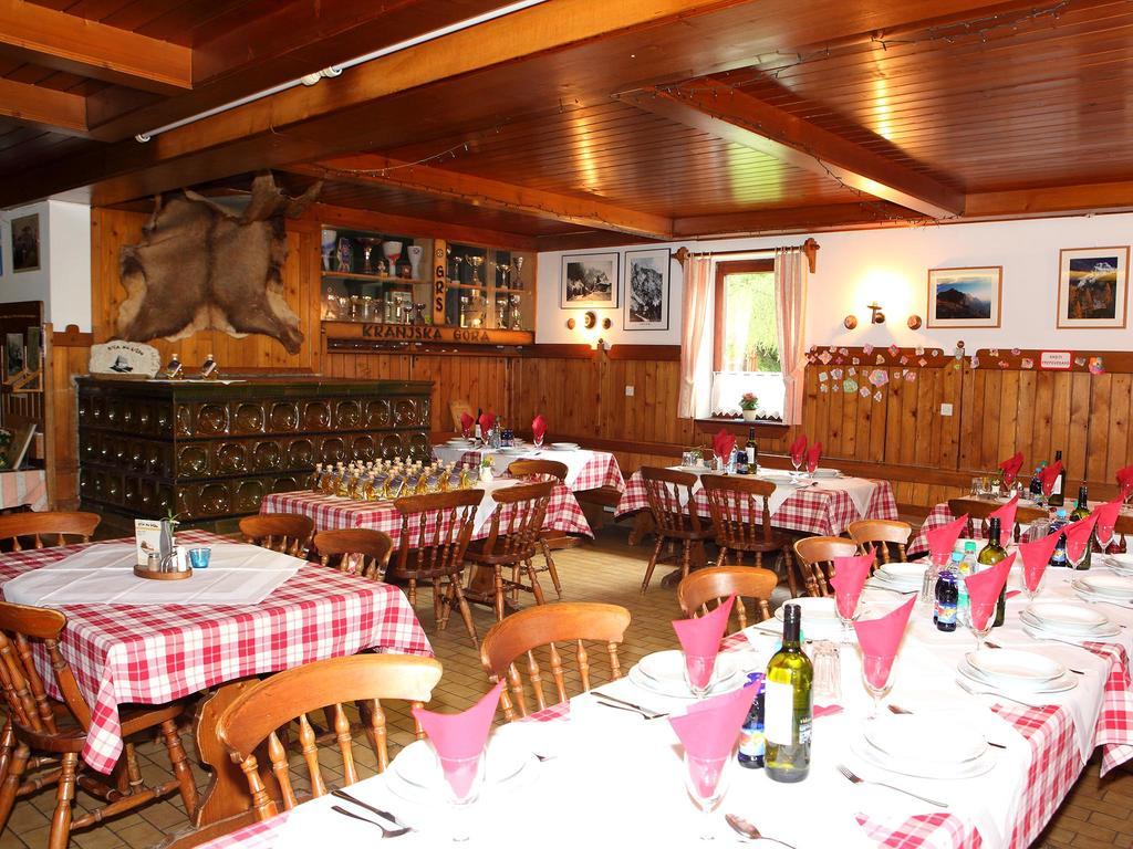 Planinska Koca Na Gozdu Hotel Kranjska Gora Buitenkant foto