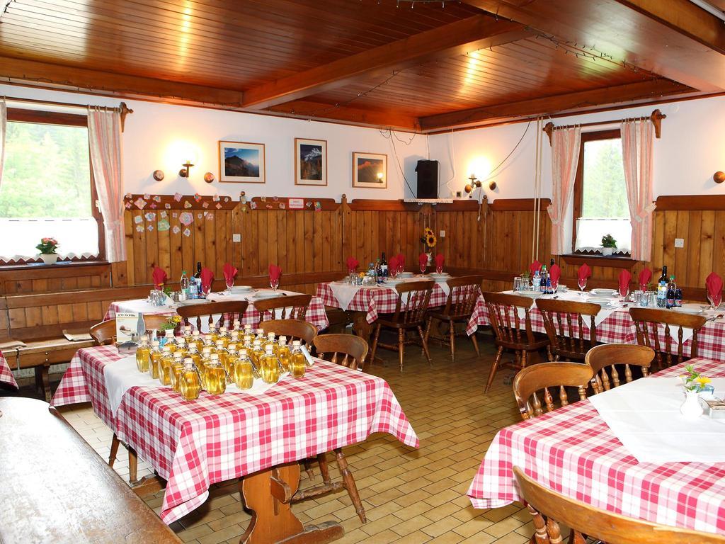 Planinska Koca Na Gozdu Hotel Kranjska Gora Buitenkant foto