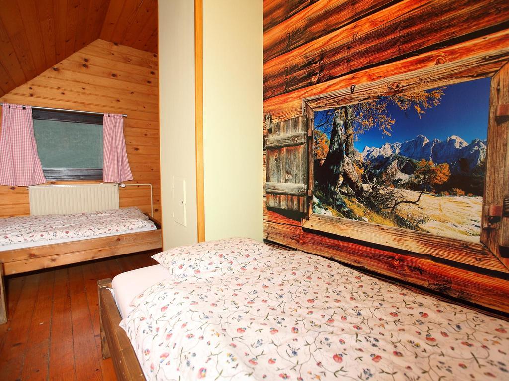 Planinska Koca Na Gozdu Hotel Kranjska Gora Buitenkant foto
