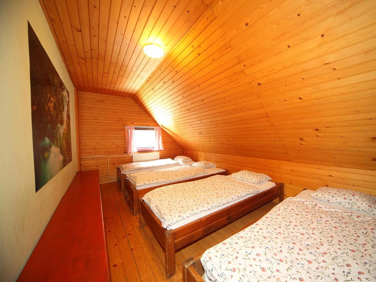Planinska Koca Na Gozdu Hotel Kranjska Gora Buitenkant foto